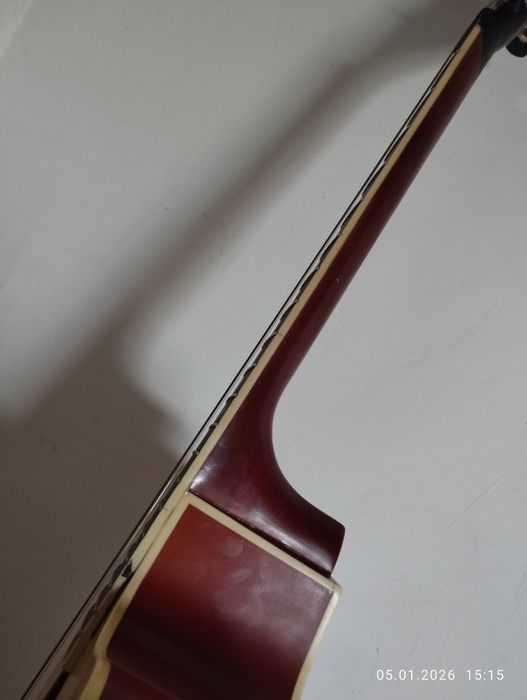Gitara satiladi razmer 41
