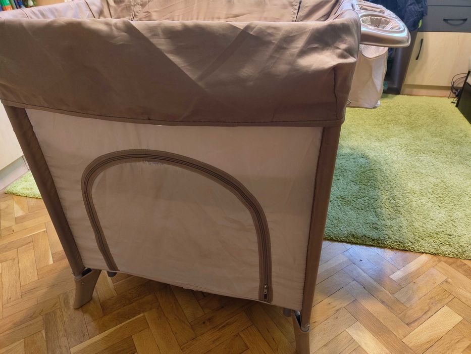 Сгъваема кошара KinderKraft, 120/60, 2 нива + подарък матрак