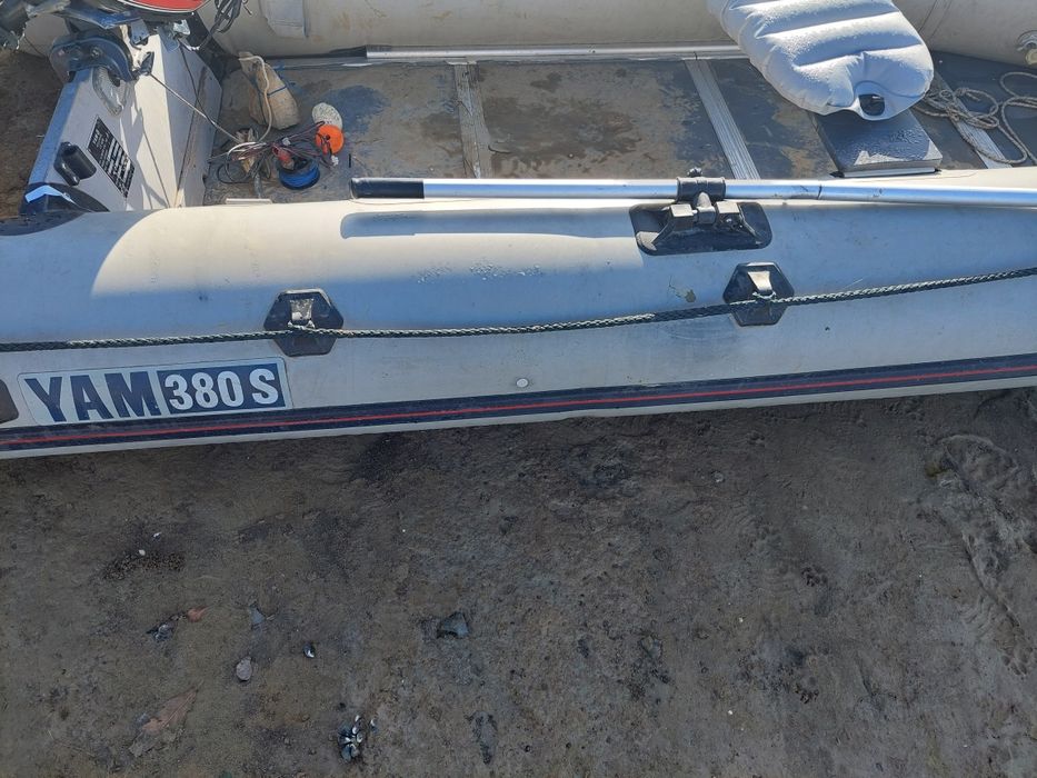 Лодка ямаха 380S