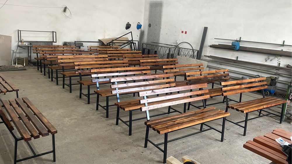 Скамейки со спинкой