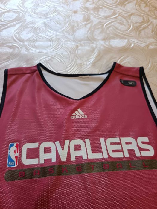 Vând maieu de baschet NBA