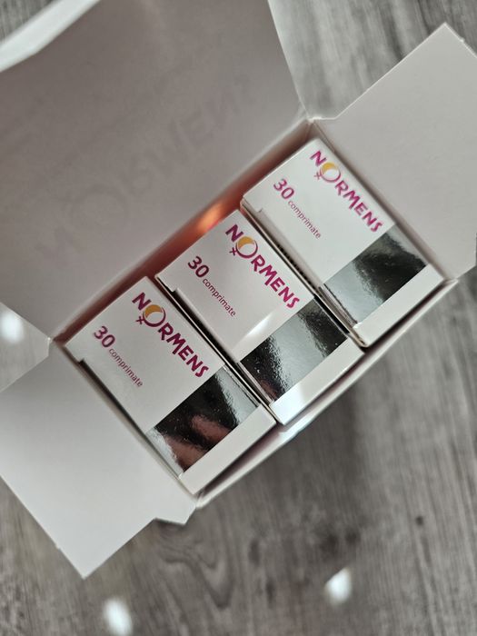 3 cutii sigilate Normens