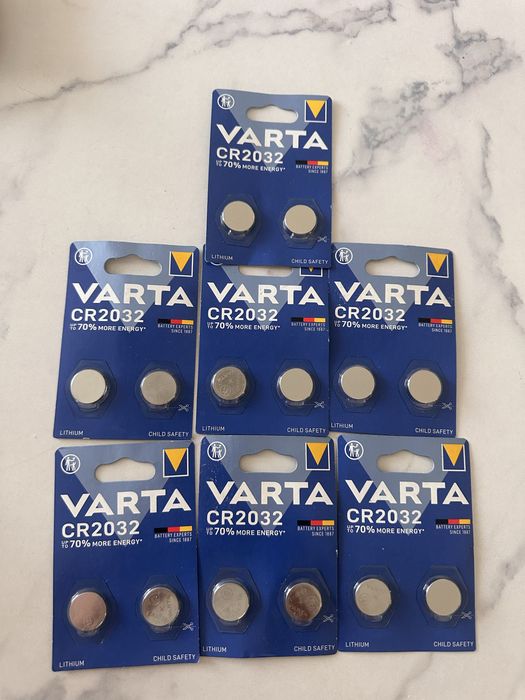 Vand  7 pachete baterii varta.cr2032.Se vand toate nu separat