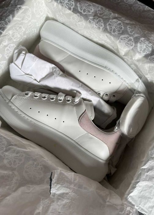 Alexander Mcqueen
