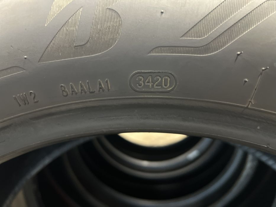 Всесезонни гуми 235/55 R20 Bridgestone