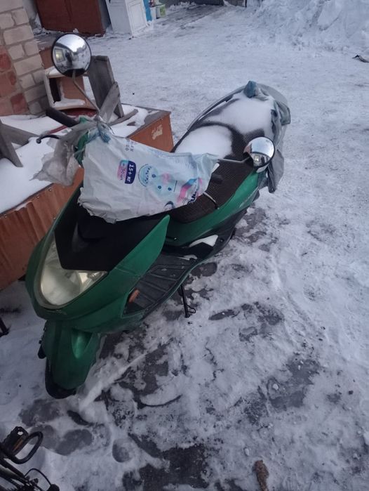 Продам скутер на ходу