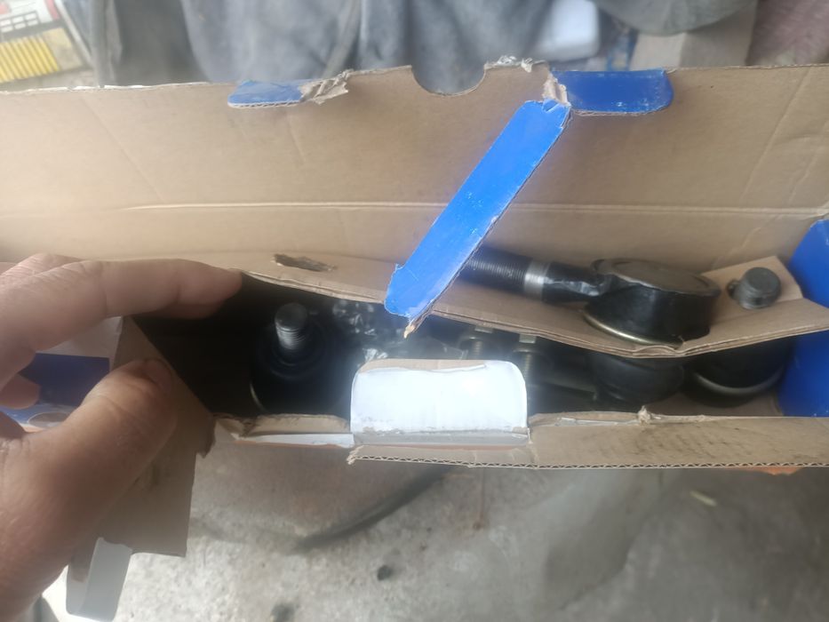 Тяг рулевой трапеций