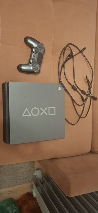 Playstation 4 slim, 1 tb + un controller