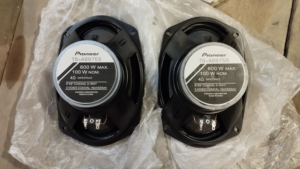 Продам новые колонки