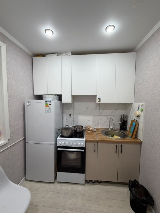 Продам квартиру комарова