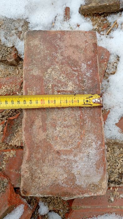 Cărămizi de vânzare cea mai bună la preț bun avem bune  Crmizi