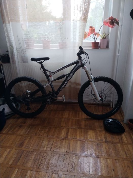 Bicicleta Lapierre Spicy 316 anul 2011 de enduro full suspension