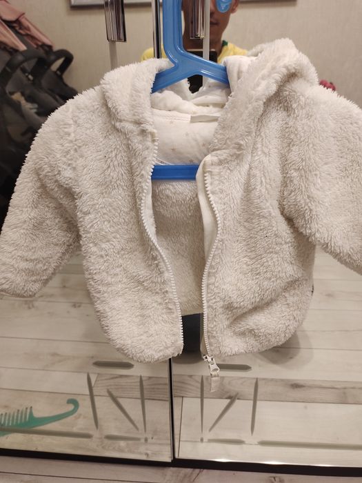 Продам детские куртки