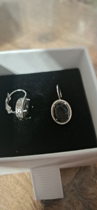 Продавам Обици,Талисмани и Пръстен!!