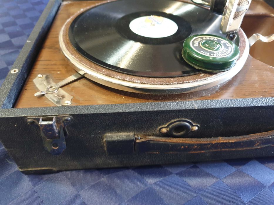 Безупречен  грамофон ELECTROLA