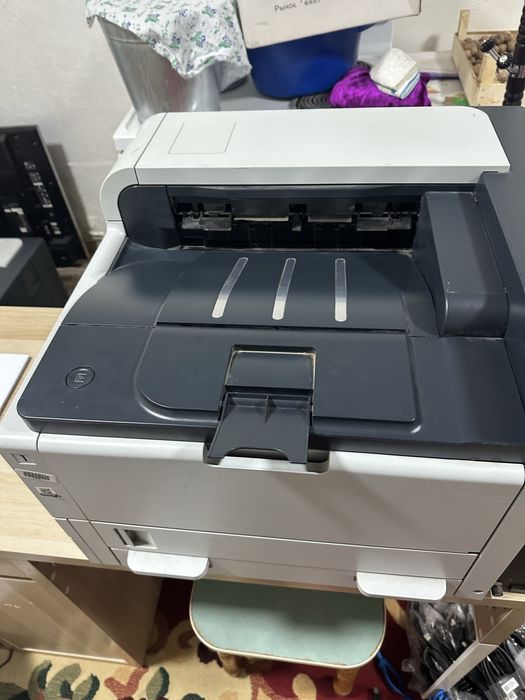 HP Laserjet 700M712.   2шт