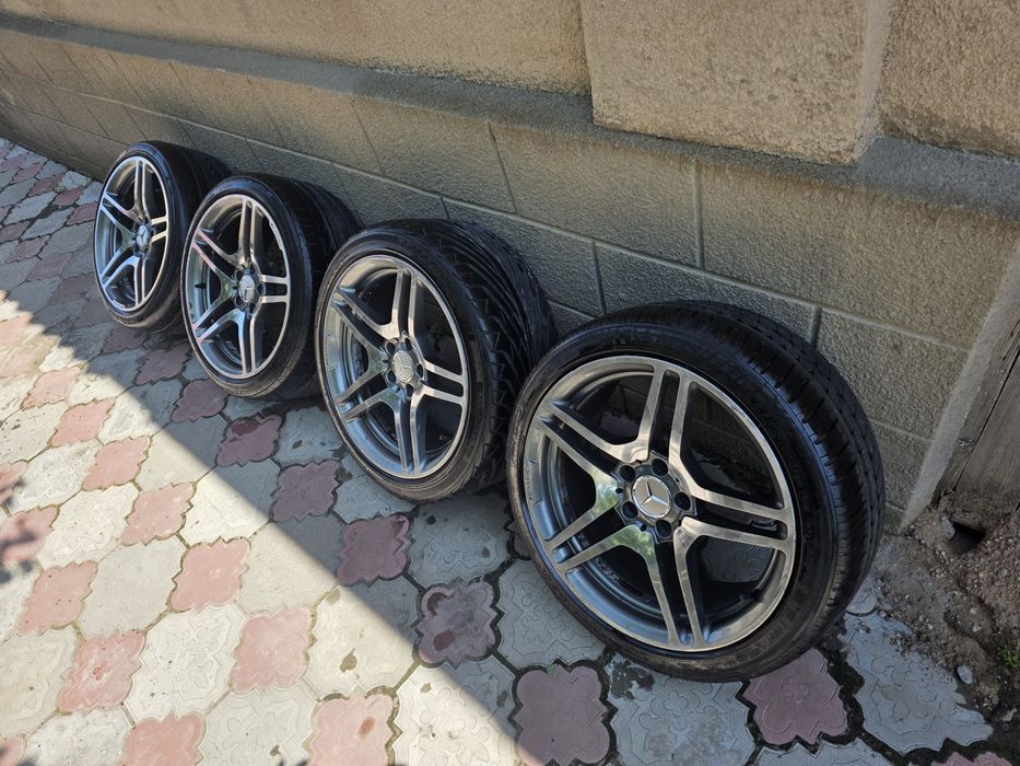 Продам диски на мерседес R18