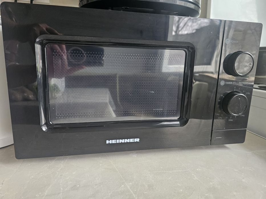 Cuptor cu microunde HEINNER