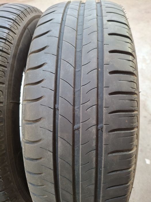 2 Anvelope de vara 185 60 r15 Michelin