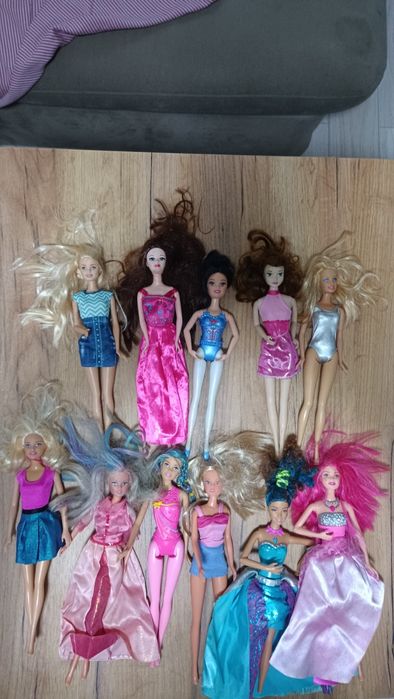 Păpuși Barbie pentru fetițe