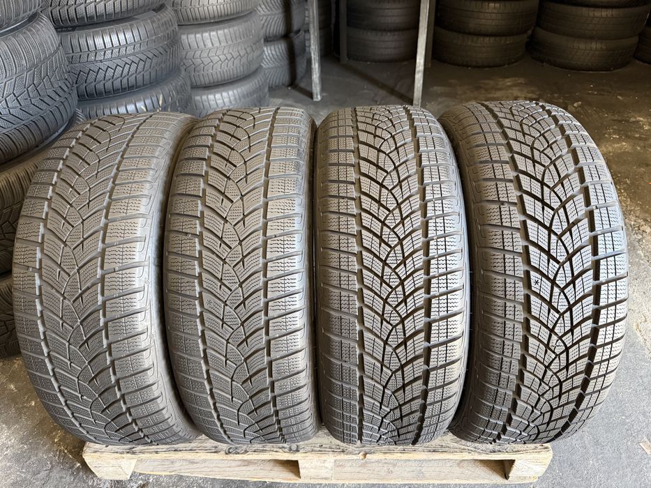 4 anvelope iarna 215/50/19 , GoodYear , 6-8 mm !