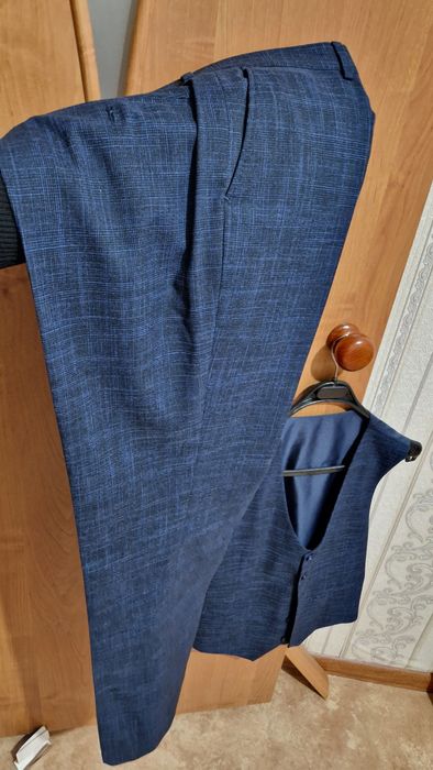 Мужской костюм тройка