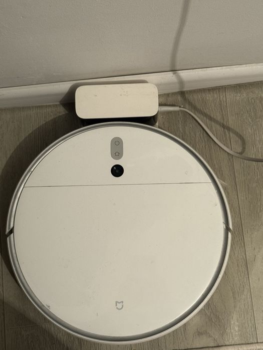 Продается робот пылесос Mijia Vacuum Mop 2C. 40000