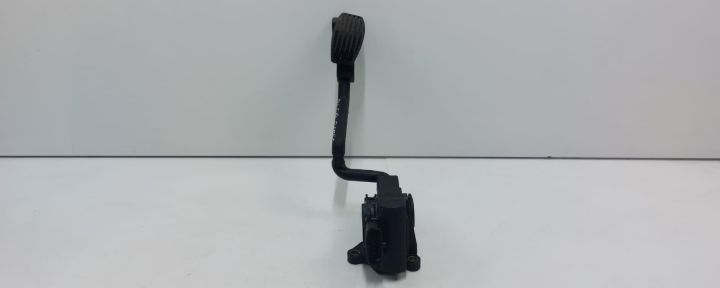 Pedala acceleratie 46803400 Alfa Romeo 147  seria