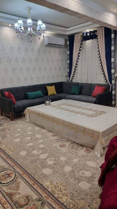 Продаётся Учтепа 25 4комн. 2 этаж.