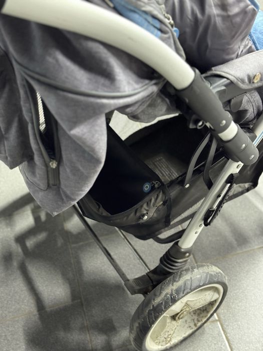 Детская коляска для ребенка