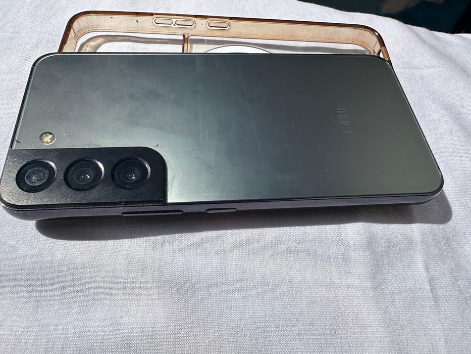 Vand samsung s22 sau schimb