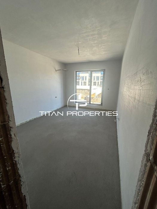 Продава се Тристаен апартамент в Пловдив, Остромила - 122 кв.м за 719 €/кв.м - Снимка #2