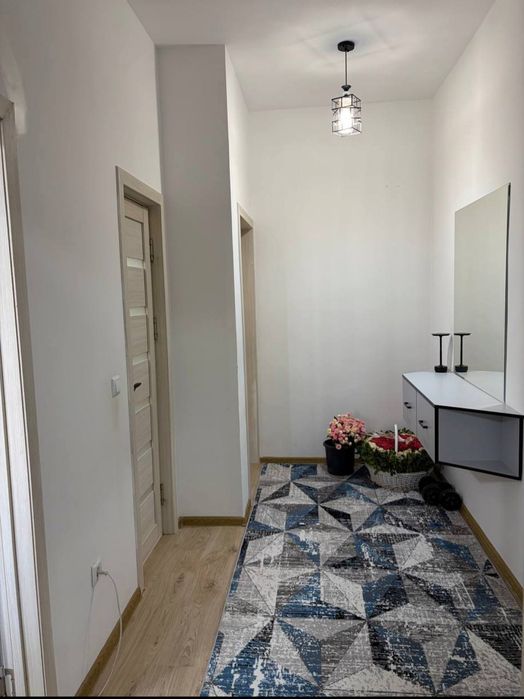 Manzara 2 xonali sotiladi