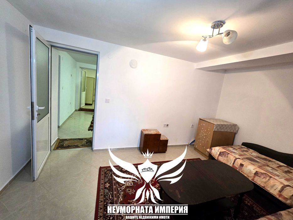 Под наем тристаен апартамент 75кв в Асеновград с паркомясто