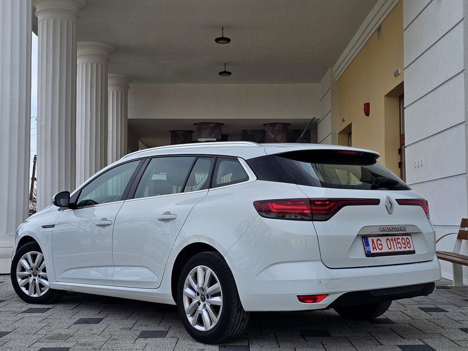 RENAULT MEGANE IV 1.33tce Camera/Key-less