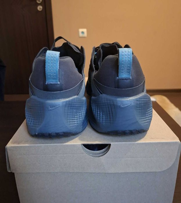 Маратоники Nike Ava Rover