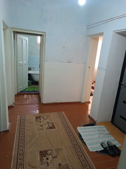 Bekabodda 3xonali kvartira sotiladi