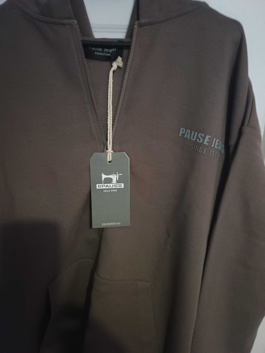 Суичър PAUSE "S" размер