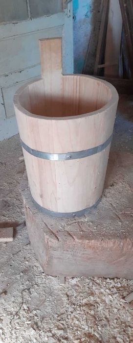 Putina branza/muraturi din lemn de brad