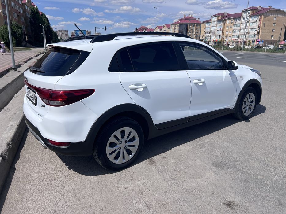 Продам kia Rio X-line 2020