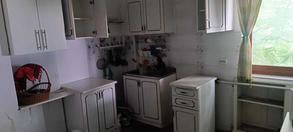 Vanzare Mobilier / Alte bunuri casnice Pretul negociabil per item