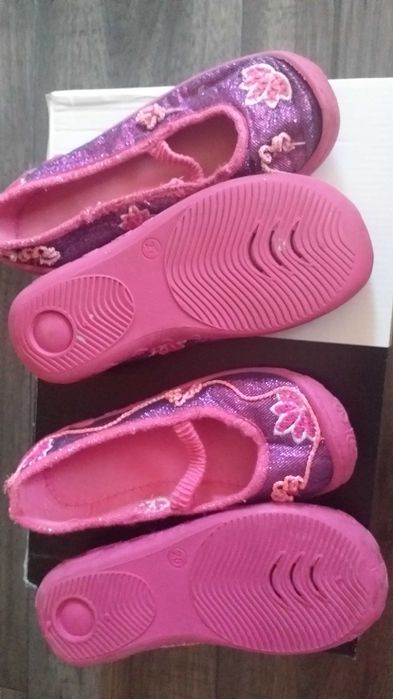 детски пантофи за момче и момиченце размер26 и  27-12лв брой