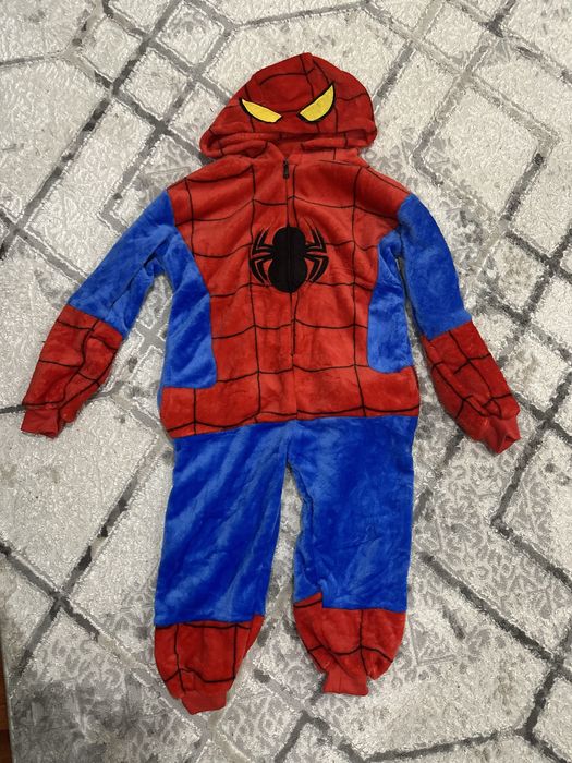 Продам новогодние костюмы