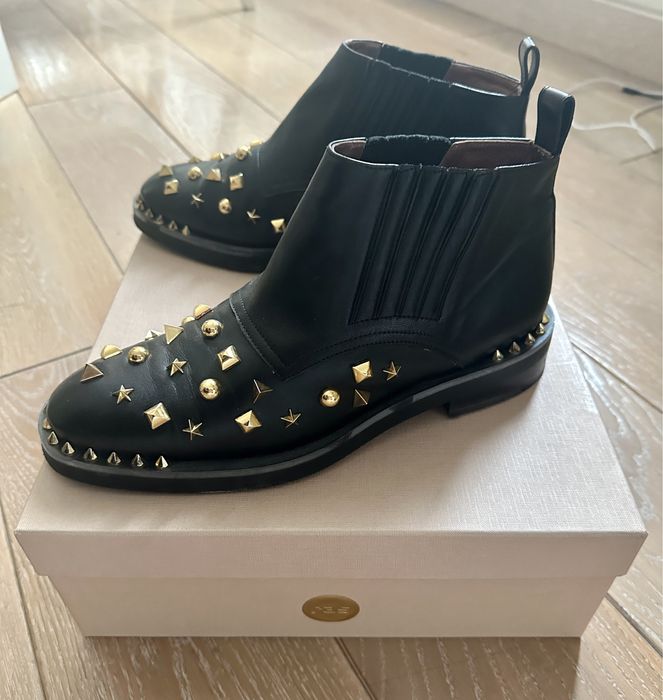 Ефектни боти с капси Ras