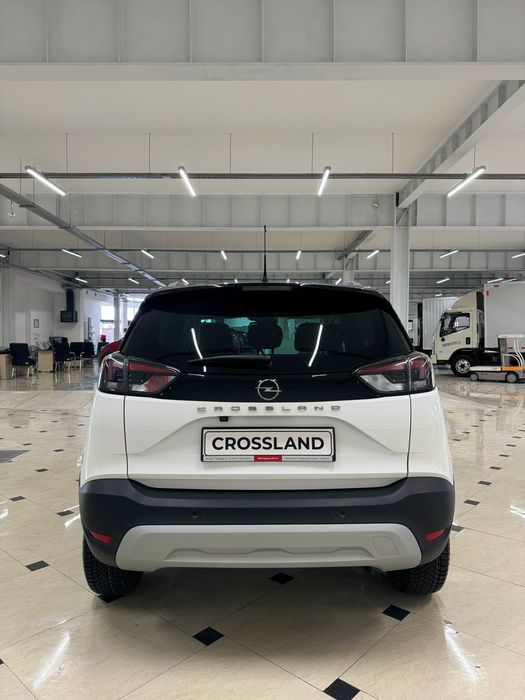 OPEL Crossland 2023 года