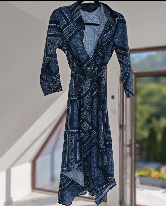 Rochie midi asimetrica
