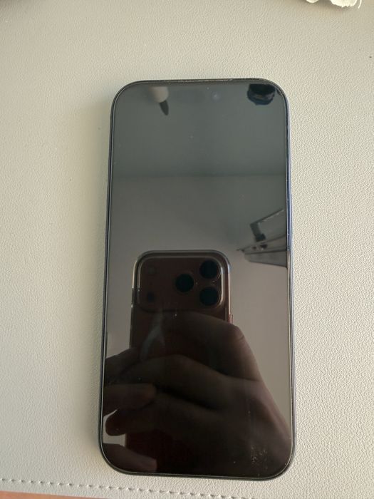Iphone 17 pro син 256GB