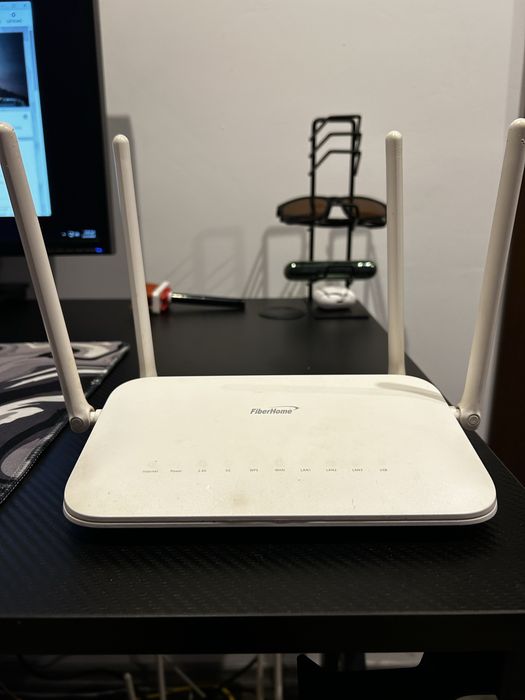 Router Wireless FiberHome SR1041Y – Dual Band, Stabilitate și Viteza