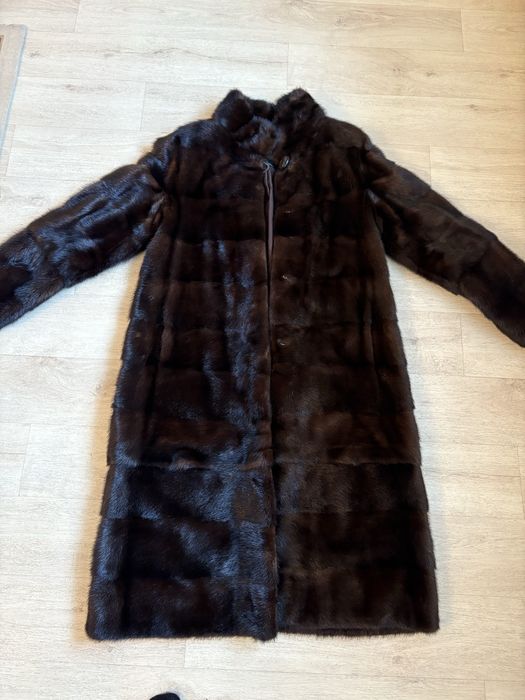 Продам норковые шубы
