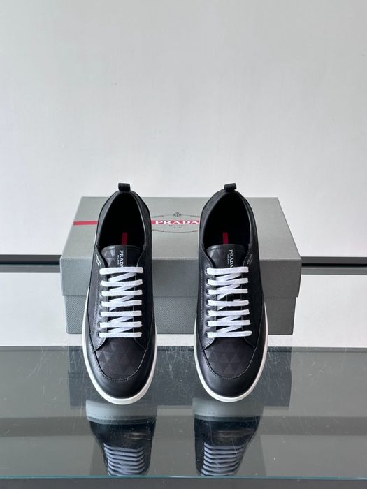 Adidasi Prada , calitate premium , pe comanda , noi , 43